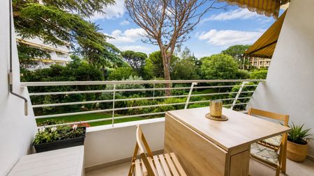 Location Appartement 1 pièce 17m² CANNES 06400 - Photo 5