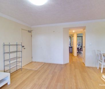 Walk to UQ, Furnished Two bedrooms two bathrooms - Photo 2