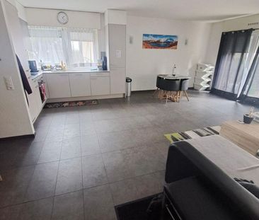 For rent – Beautiful 4.5 room apartment on the ground floor in Serv... - Photo 2