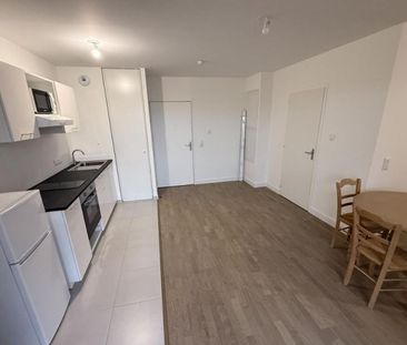 location Appartement T1 DE 33.32m² À SAINT CYR L'ECOLE - Photo 4