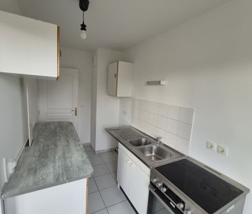 Location Appartement 2 pièces 47m² LILLE 59800 - Photo 2