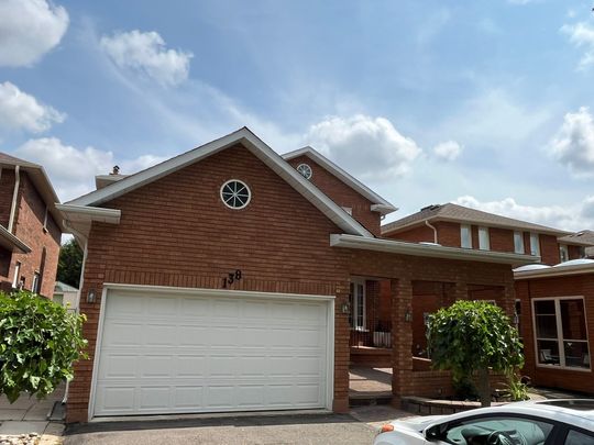 For Lease - 138 Venetian Crescent Unit# Basement, Vaughan, Ontario - Photo 1