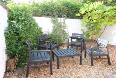 1 bedroom terraced house to rent - Photo 2