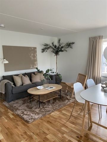 Östra Kaserngatan 4 B - Foto 2