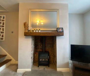 2 bedroom terraced house to rent - Photo 1