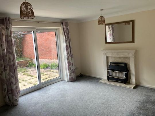 4 bedroom detached house to rent - Photo 1