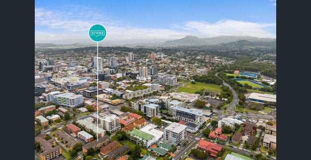 Bright and spacious - Photo 1