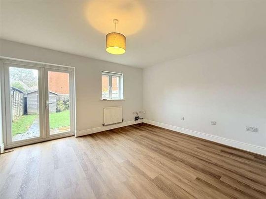 Houghton Way, Hellingly, Hailsham, East Sussex, BN27 - Photo 1