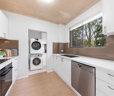 Renovated Ground Floor in Quiet Position - Photo 4