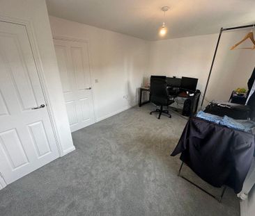 3 bedroom semi-detached house to rent - Photo 4