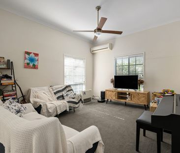 Welcome to Henry Street - Photo 3