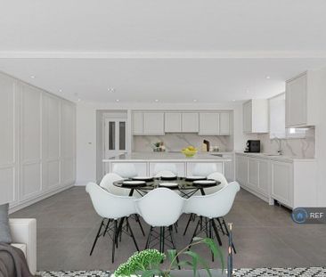 5 bedroom semi-detached house to rent - Photo 3