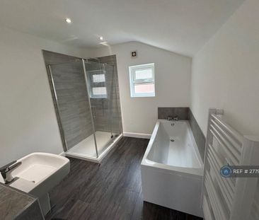 1 bedroom in a house share to rent - Photo 5