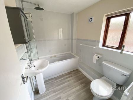 2 bed mid-terraced house to rent in Mariners Way, Paignton, TQ3 - Photo 2