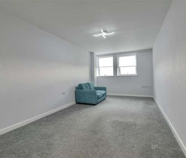 High Street, Cosham, PO6 - Photo 3