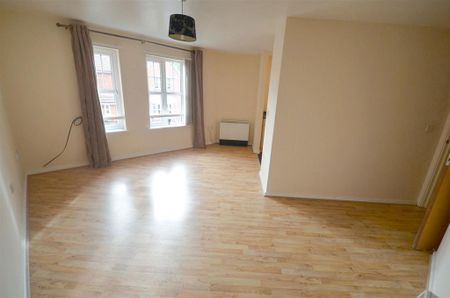2 bedroom apartment to rent - Photo 4
