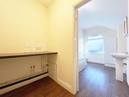 1 bedroom Duplex to rent - Photo 5