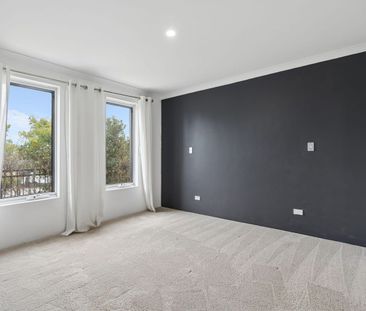 GREAT SIZE 3x2 FAMILY HOME! - Photo 1