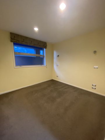 Downtown hideaway - Photo 2