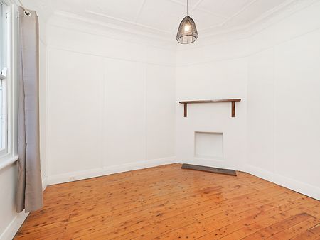 1/587 Glebe Road, Adamstown NSW 2289 - House For Rent | Domain - Photo 4
