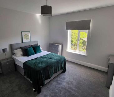 4 bedroom house of multiple occupation to rent - Photo 2