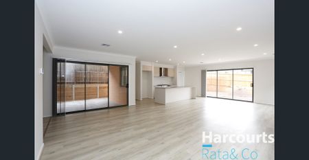 Spacious 4-Bedroom Home with Multiple Living Zones in Mernda - Photo 2