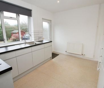 3 bedroom semi-detached house to rent - Photo 6