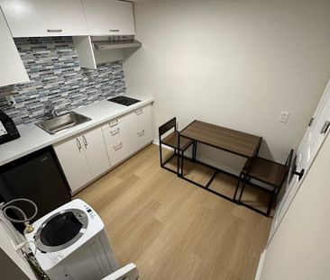 For Lease - 316 Cherokee Boulevard, Toronto, Ontario - Photo 4