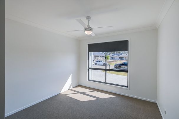 Large Home with Modern Finishes & Air Conditioning - Photo 1