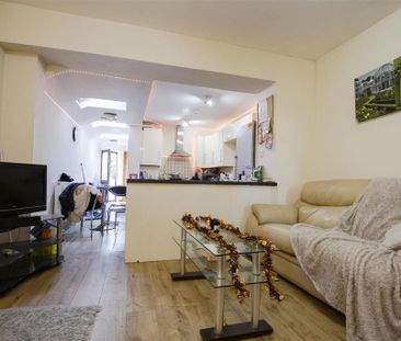 5 bedroom apartment to rent - Photo 5