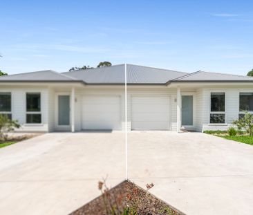 Stylish Family Home - Photo 2