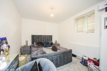 Flat to rent - Swanley, BR8 - Photo 5