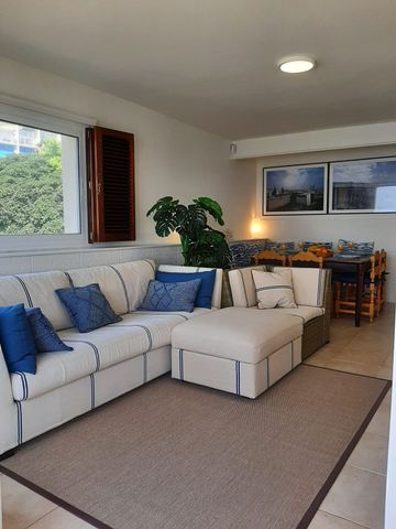 Middle Floor Apartment in Marbella - Photo 2