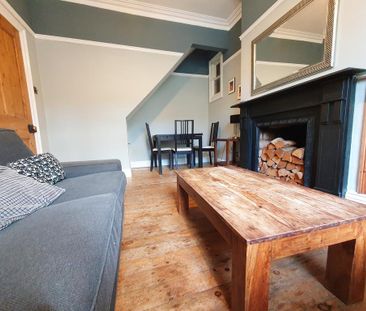 4 bedroom terraced house to rent - Photo 6