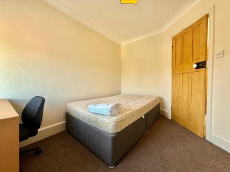 De Lisle Road, Bournemouth, BH3 - Photo 4