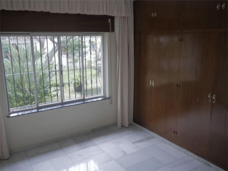 Casa o chalet de alquiler en Calle Don Diego de Miranda, 6, El Palo - Photo 3