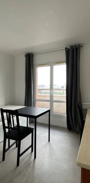 PARIS XIV – RESIDENCE ETUDIANTE LE CONSUL – A LOUER MEUBLE DANS BEL IMMEUBLE RECENT – A PROXIMITE IMMMEDIATE DE LA PORTE D’ORLEANS – PROCHE TOUS COMMERCES ET TRANSPORTS - Photo 1