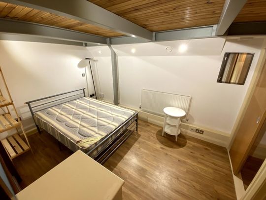 3 bed Apartment for Rent - Photo 1