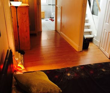 2 Bed Flat, London, N3 - Photo 6