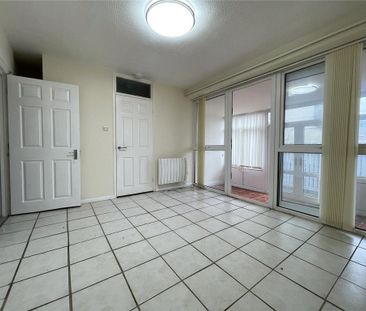 3 bedroom terraced house to rent - Photo 2