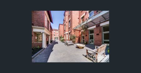 Cambridge Court Studio Apartments - Student accommodation - Photo 5