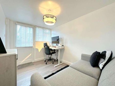 Dawnay Road, Great Bookham, Leatherhead, KT23 - Photo 2