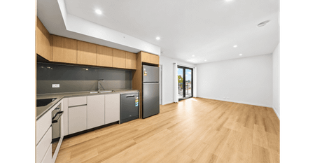 Luxurious Apartment Living - Photo 3