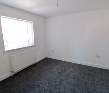 2 bedroom semi-detached house to rent - Photo 2