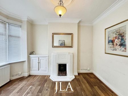 3 bedroom terraced house to rent - Photo 2