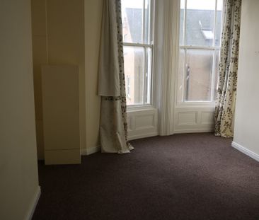 9 West Park Terrace, Scarborough Flat 10 - Photo 1