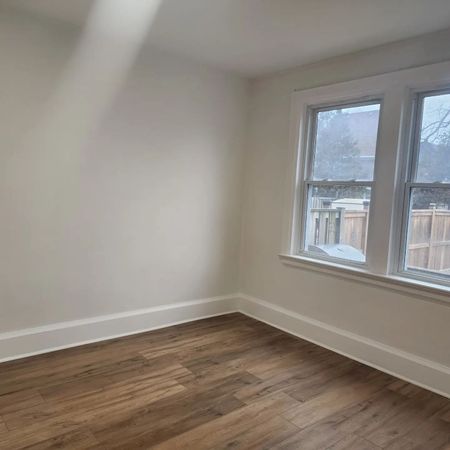 For Lease - 160 Adelaide Avenue Unit# Main, Oshawa, Ontario - Photo 5