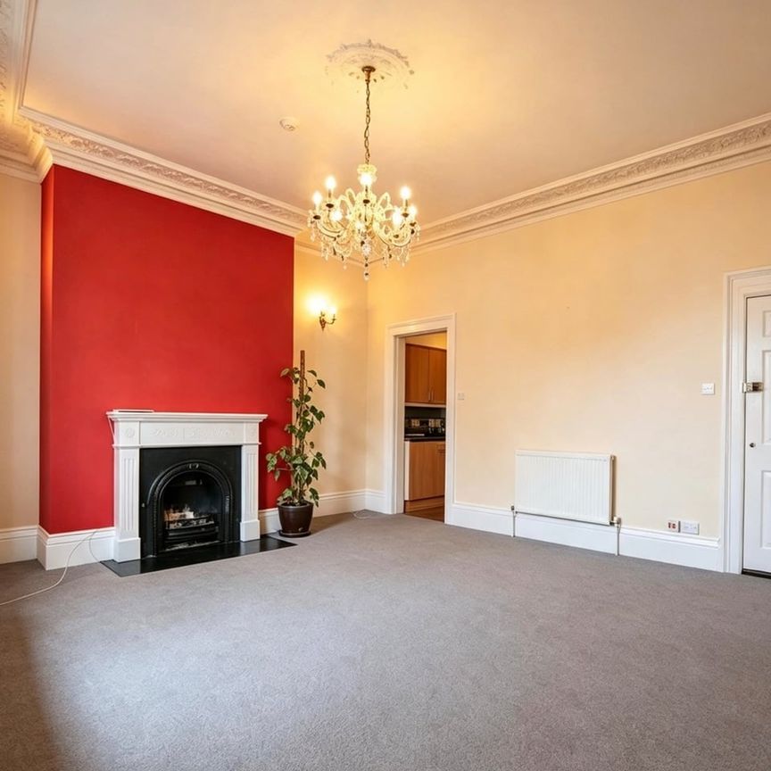 2 Bed Flat, Aberdeen Road, BS6 - Photo 1