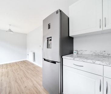 3 bedroom House To Let - Photo 5