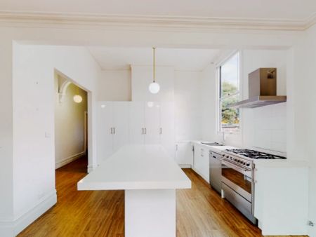 4 Bed, 3 Bath - Photo 4